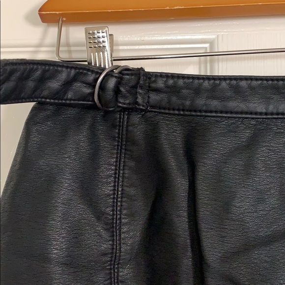 Nwt free people faux leather skirt - Picture 3 of 8